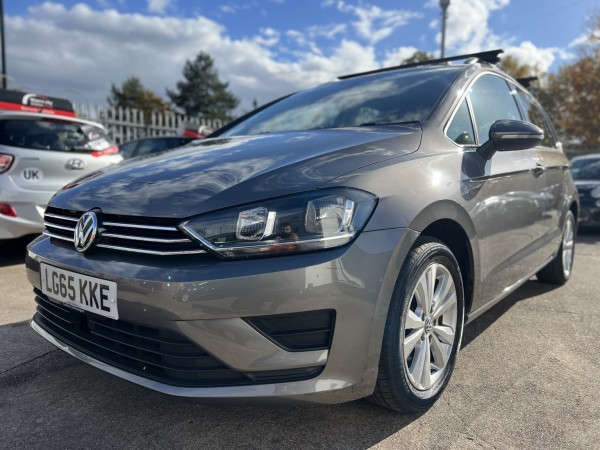 View VOLKSWAGEN GOLF SV 1.6 TDI BlueMotion Tech SE