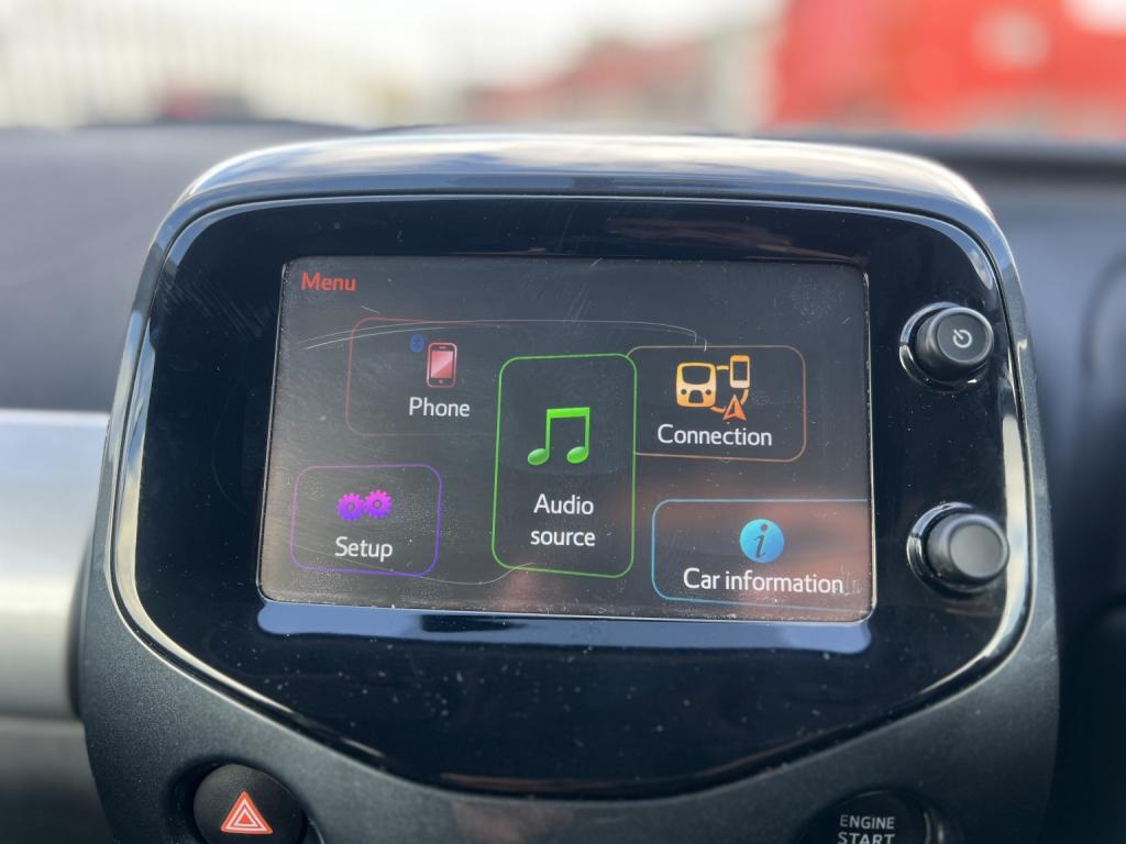 TOYOTA AYGO 1.0 VVT-i x-clusiv 2 2016