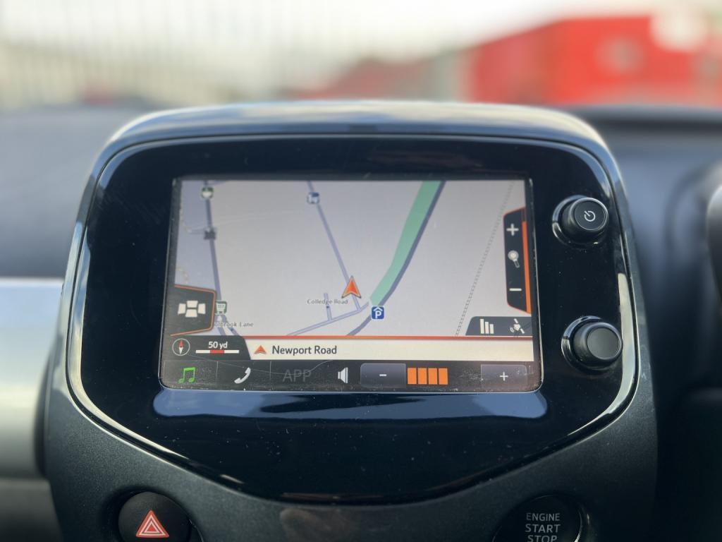 TOYOTA AYGO 1.0 VVT-i x-clusiv 2 2016