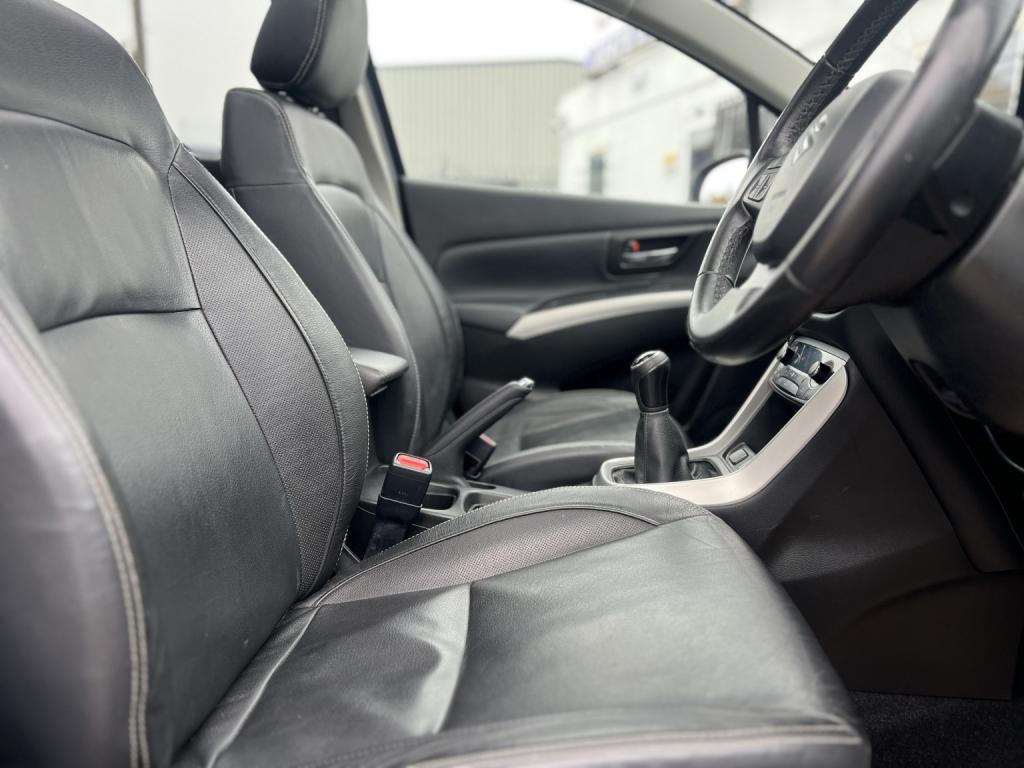 SUZUKI SX4 S-CROSS 1.6 SZ5 2016