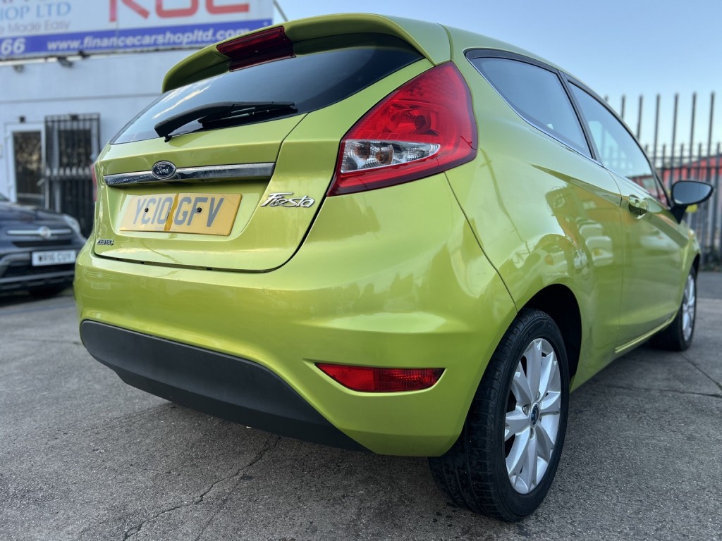 FORD FIESTA 1.4 Zetec 2010