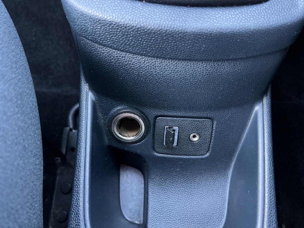 FORD FIESTA 1.4 Zetec 2010