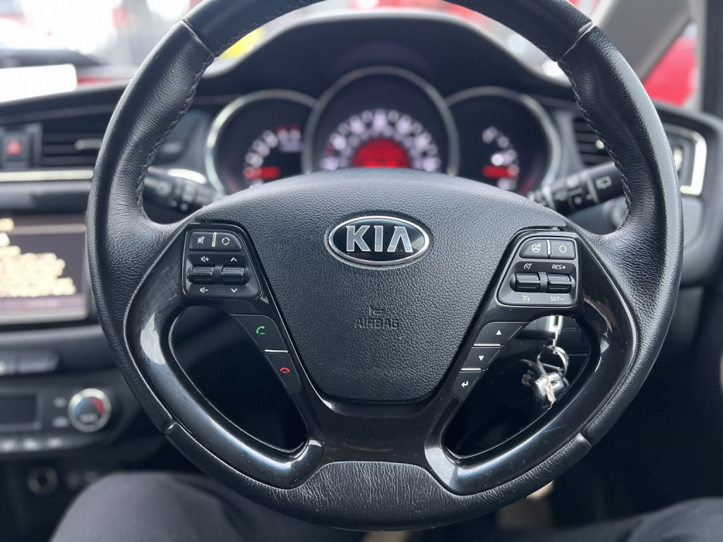 KIA CEED 1.6 CRDi 3 2015