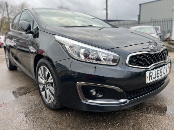View KIA CEED 1.6 CRDi 3