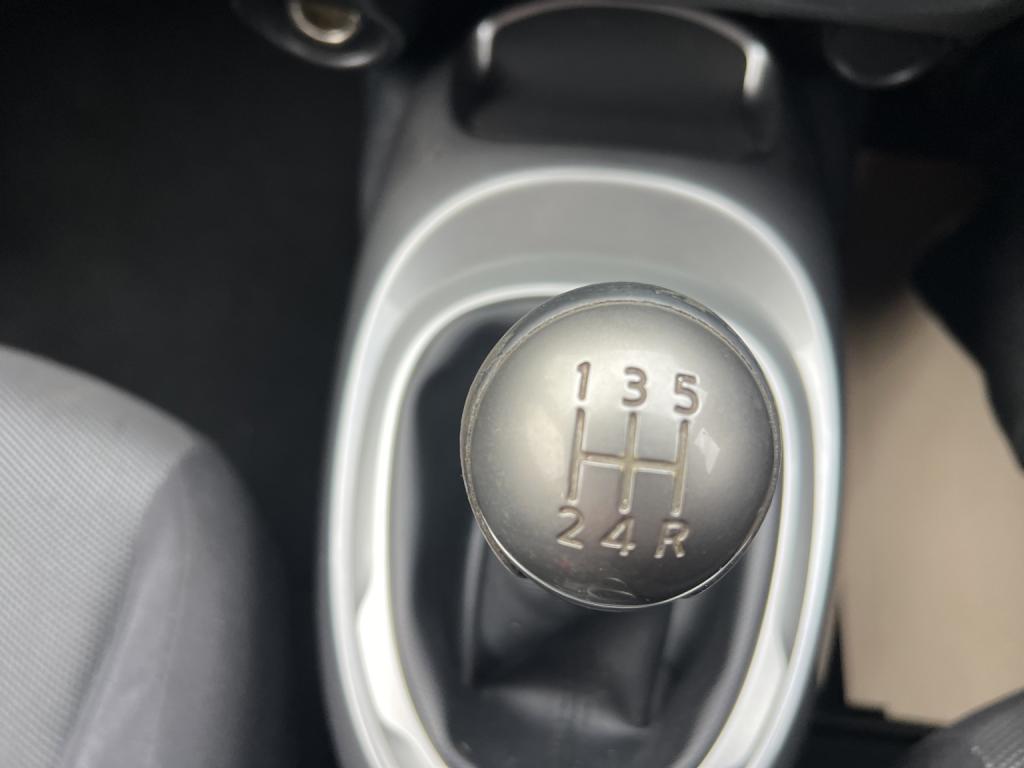 NISSAN JUKE 1.6 Visia 2013