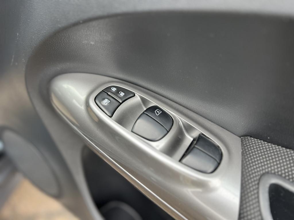 NISSAN JUKE 1.6 Visia 2013