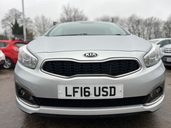 View KIA CEED 1.6 CRDi 2