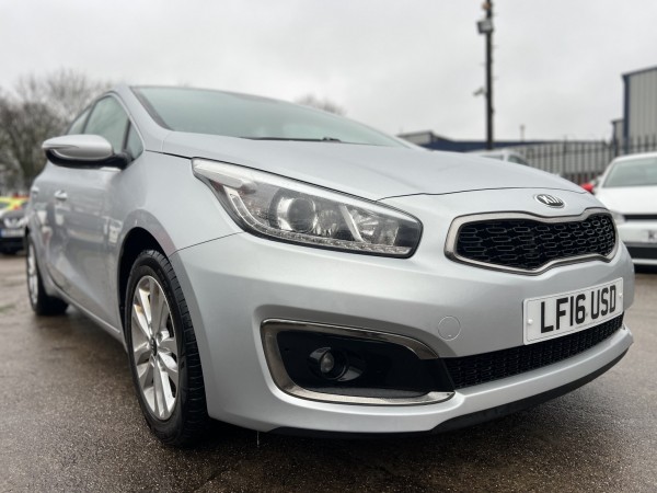 View KIA CEED 1.6 CRDi 2