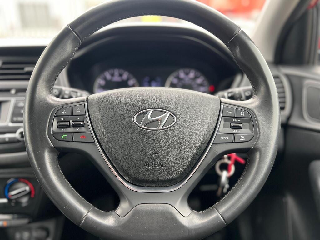 HYUNDAI I20 1.2 SE 2017