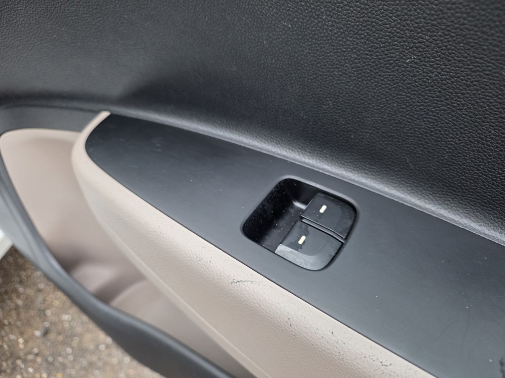 HYUNDAI I10 1.0 S 2015