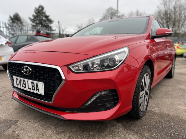 View HYUNDAI I30 1.6 CRDi SE Nav