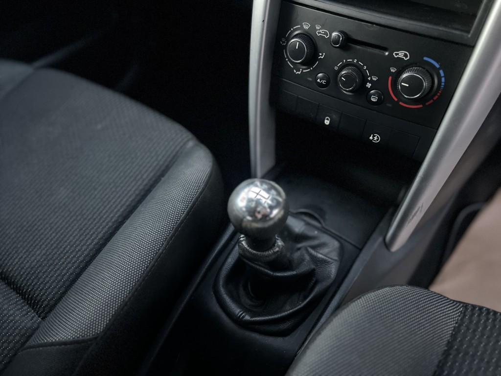 PEUGEOT 207 1.4 Sportium 2011