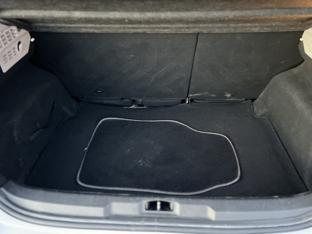 PEUGEOT 207 1.4 Sportium 2011