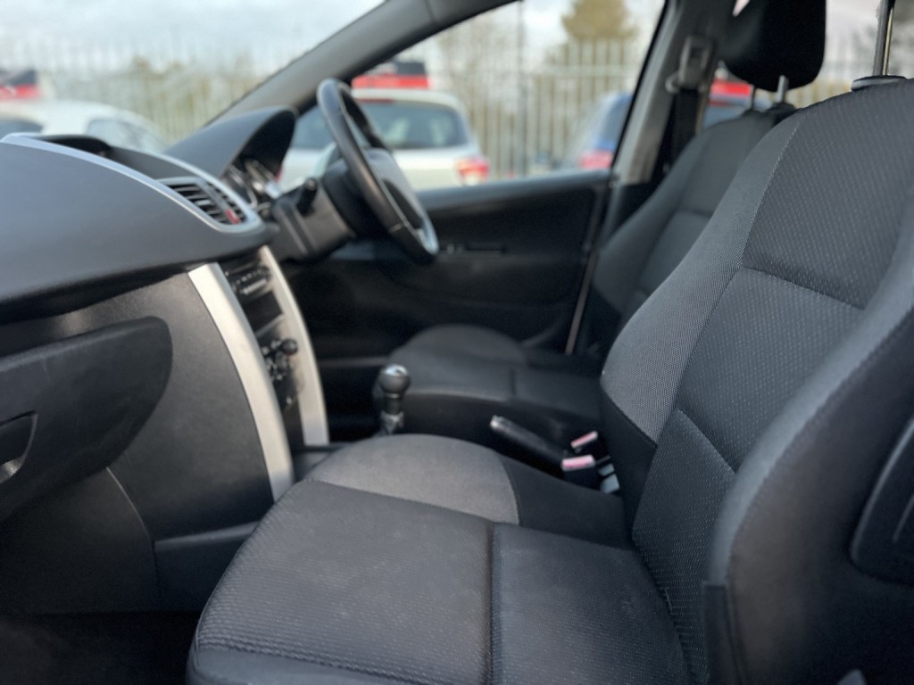 PEUGEOT 207 1.4 Sportium 2011