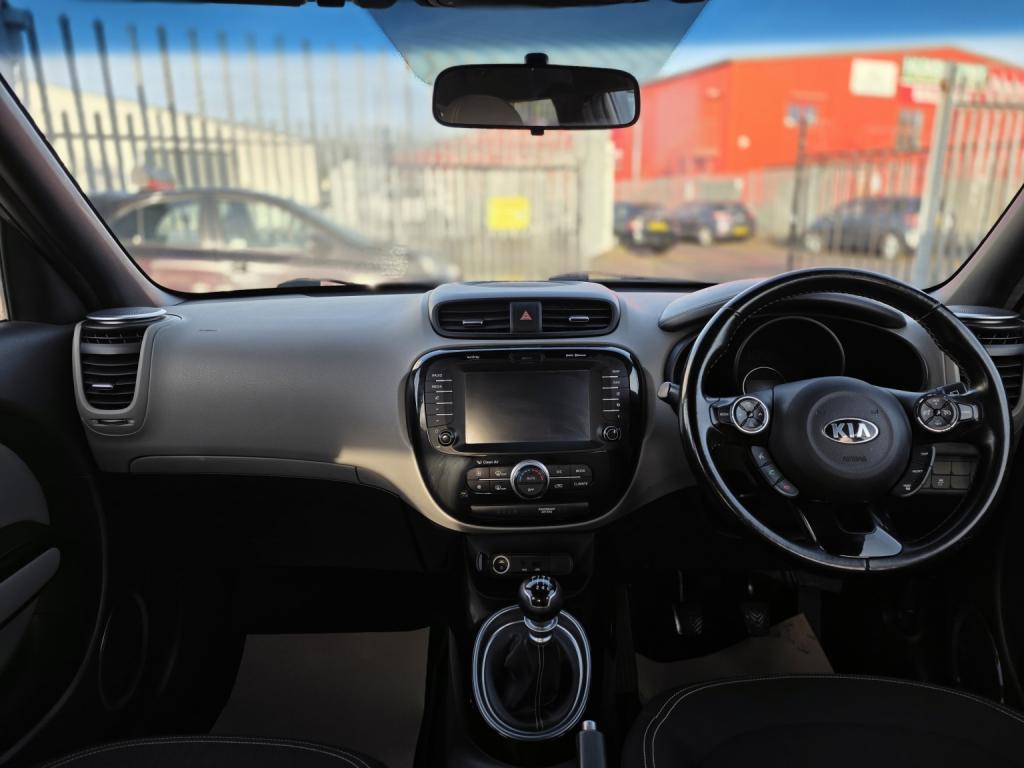 KIA SOUL 1.6 CRDi Connect Plus 2014