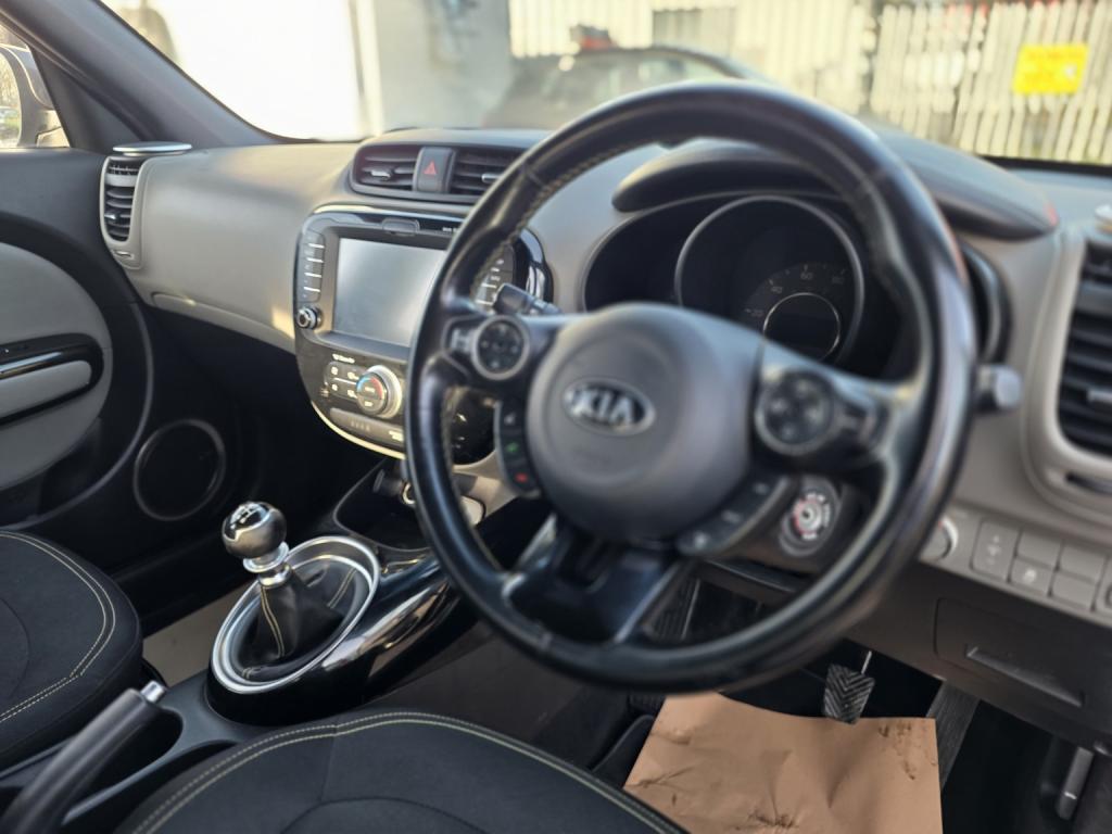 KIA SOUL 1.6 CRDi Connect Plus 2014