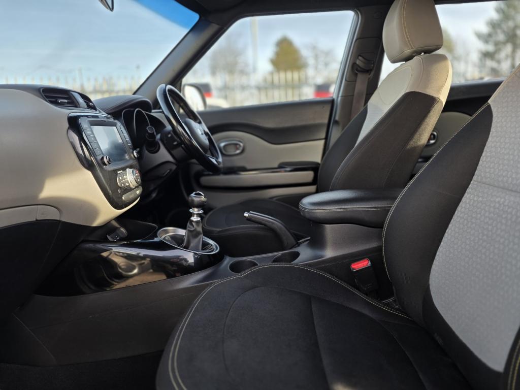 KIA SOUL 1.6 CRDi Connect Plus 2014