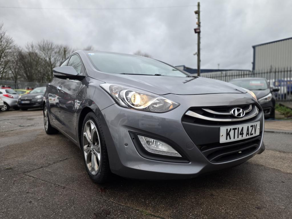HYUNDAI I30 1.6 CRDi Premium 2014