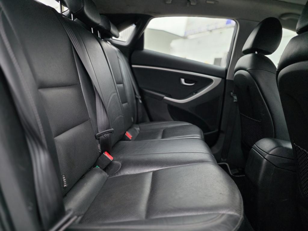 HYUNDAI I30 1.6 CRDi Premium 2014