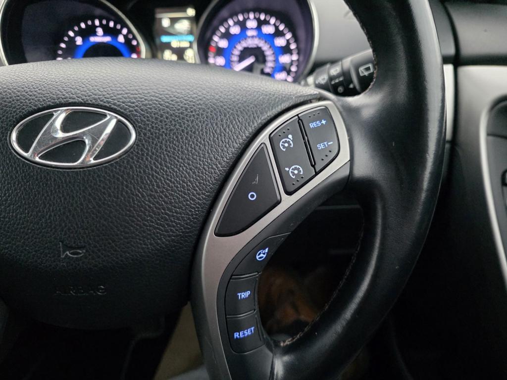 HYUNDAI I30 1.6 CRDi Premium 2014