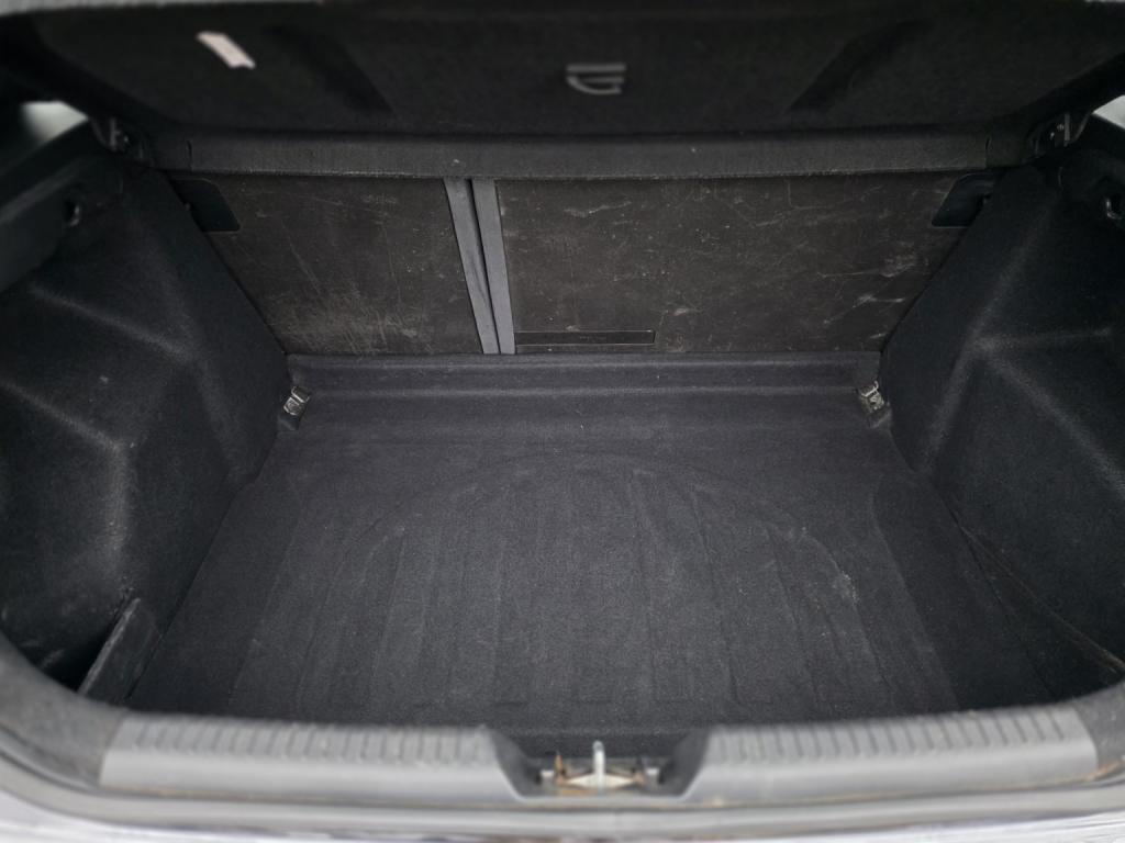 HYUNDAI I30 1.6 CRDi Premium 2014