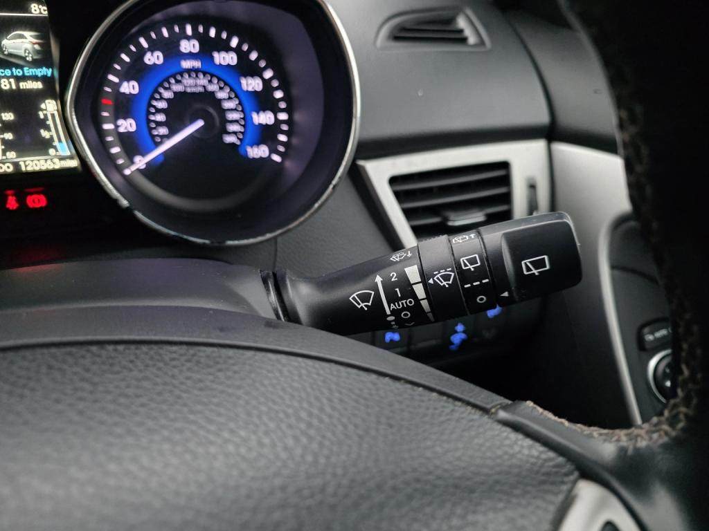 HYUNDAI I30 1.6 CRDi Premium 2014