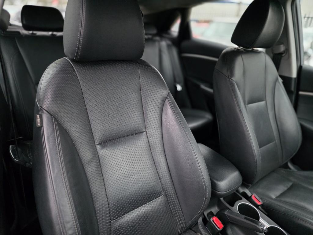 HYUNDAI I30 1.6 CRDi Premium 2014