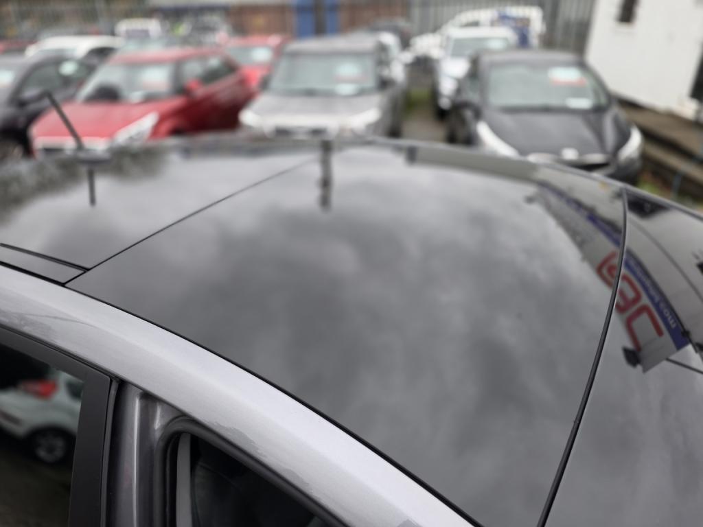 HYUNDAI I30 1.6 CRDi Premium 2014