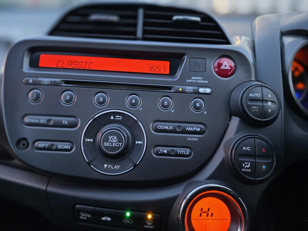 HONDA JAZZ 1.4 i-VTEC EX 2013