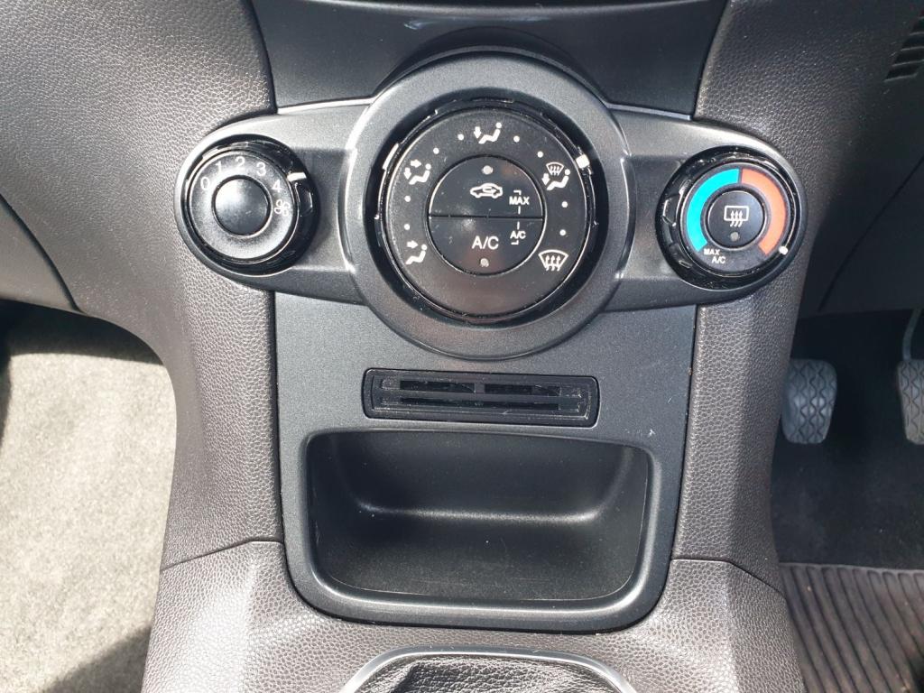FORD FIESTA STYLE TDCI 2013