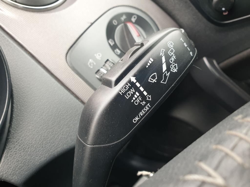 SEAT IBIZA SE 2013