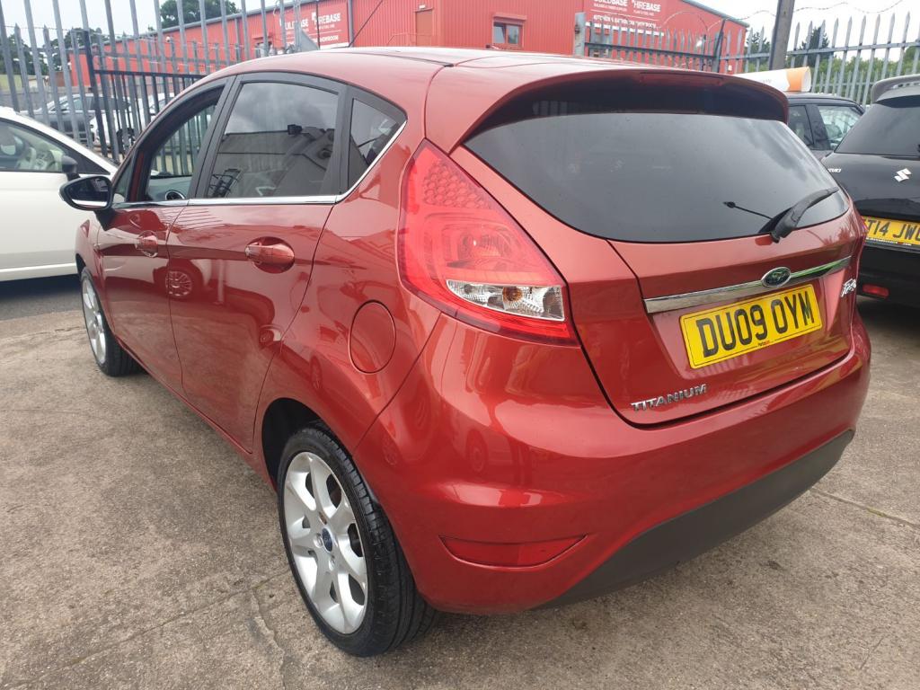 FORD FIESTA TITANIUM 2009