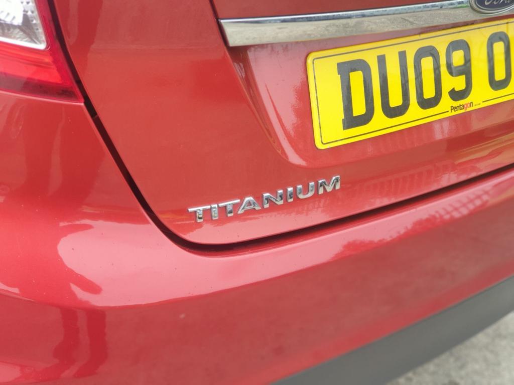 FORD FIESTA TITANIUM 2009