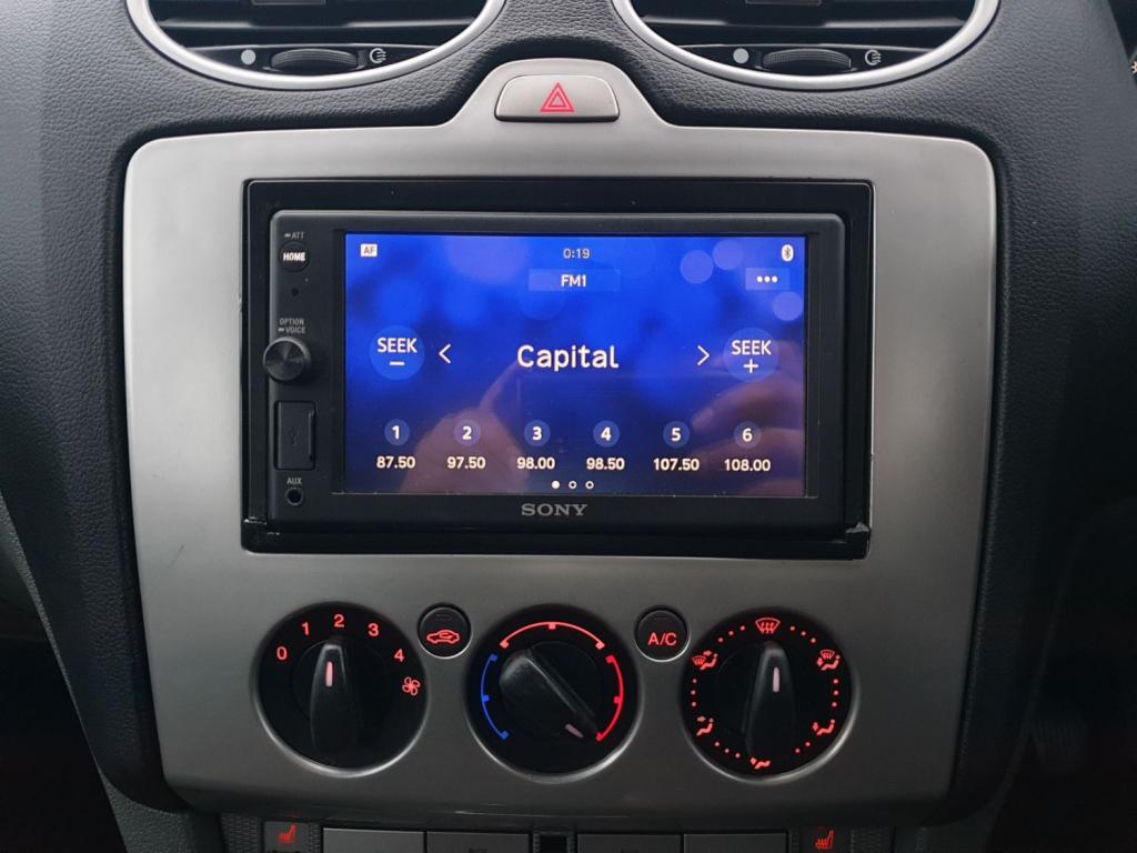 FORD FOCUS TITANIUM 2010