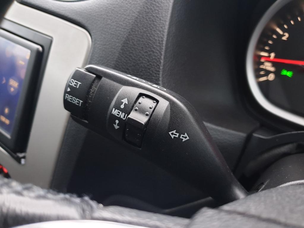 FORD FOCUS TITANIUM 2010