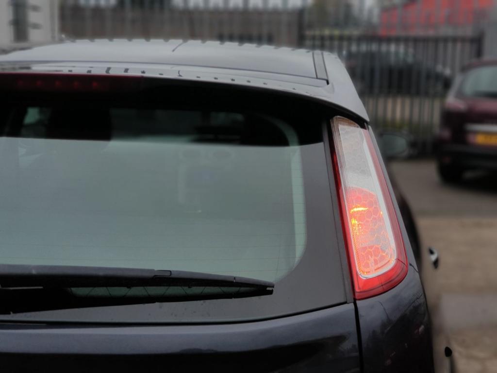 FORD FOCUS TITANIUM 2010