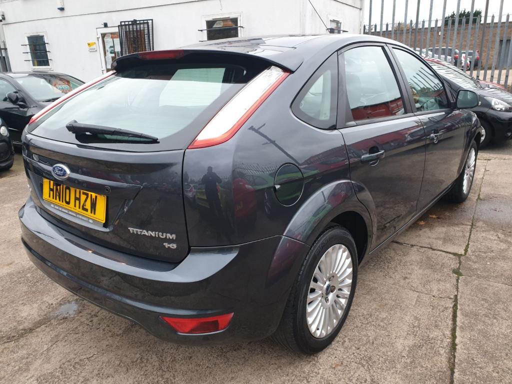 FORD FOCUS TITANIUM 2010
