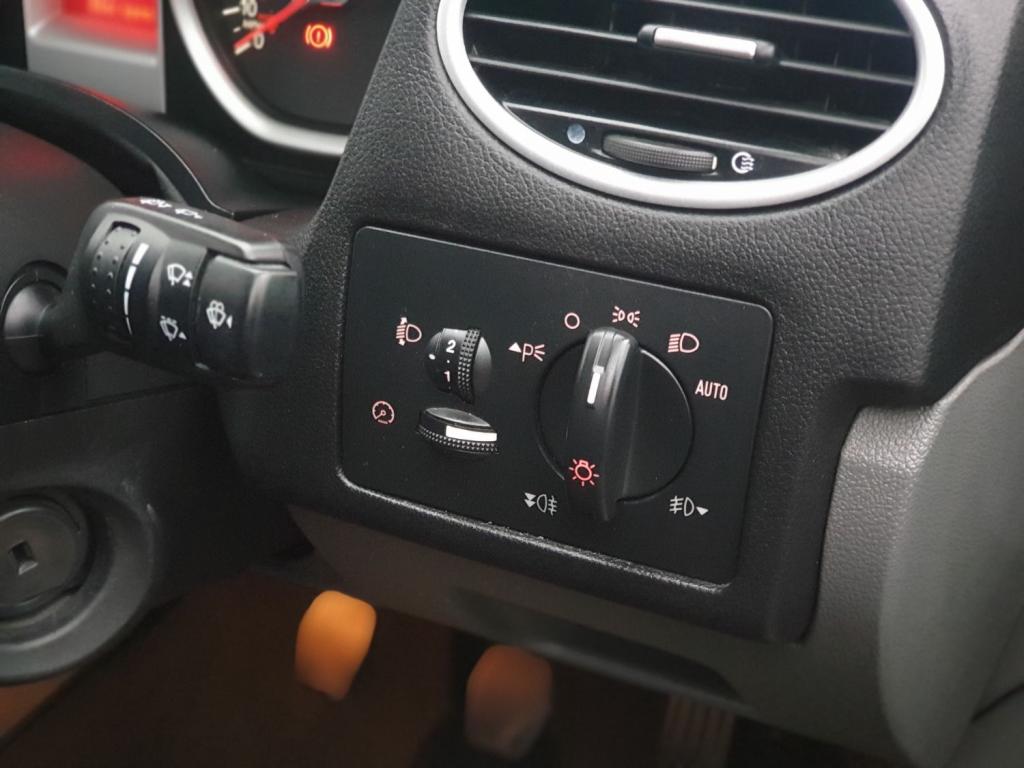 FORD FOCUS TITANIUM 2010