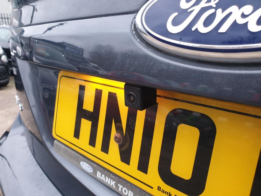 FORD FOCUS TITANIUM 2010