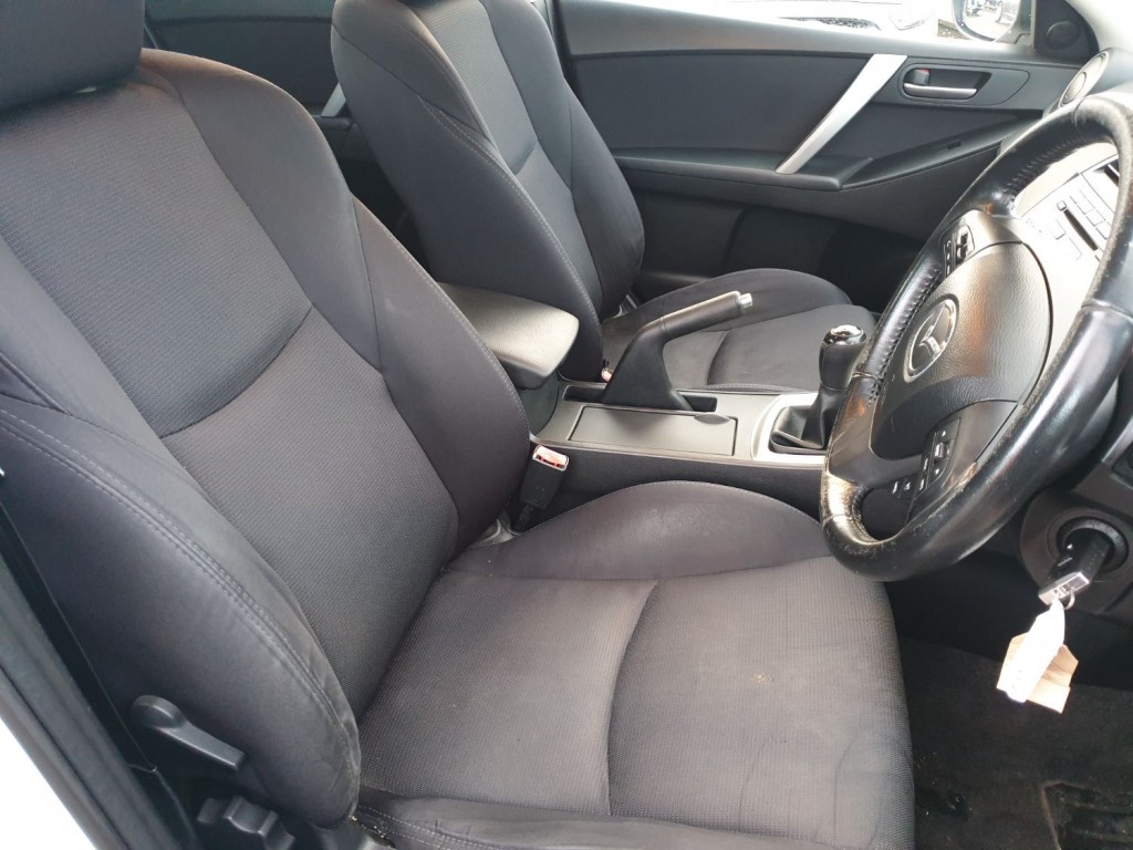 MAZDA MAZDA3 TAKUYA 2011