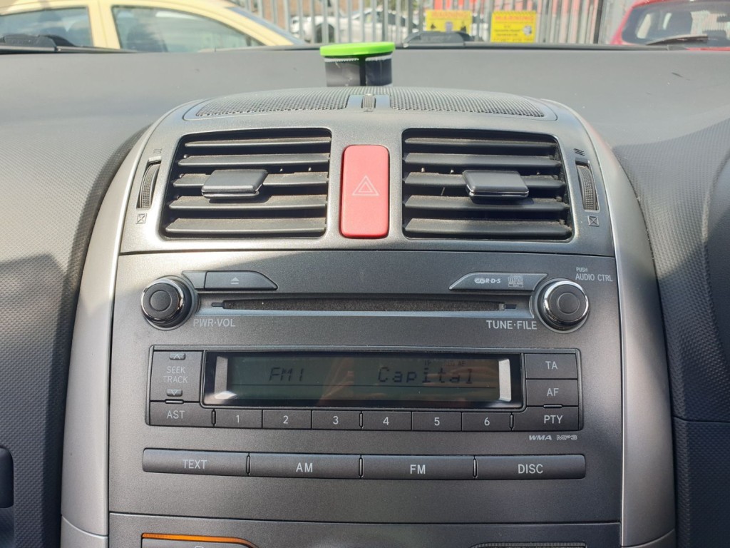 TOYOTA AURIS VVT-I TR STOPSTART 2009