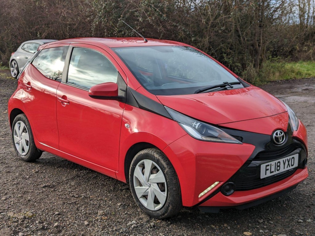 TOYOTA AYGO 1.0 VVT-i x-play  2018