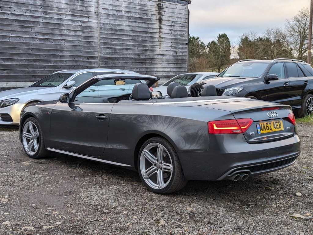 AUDI A5 2.0 TDI S line  2012