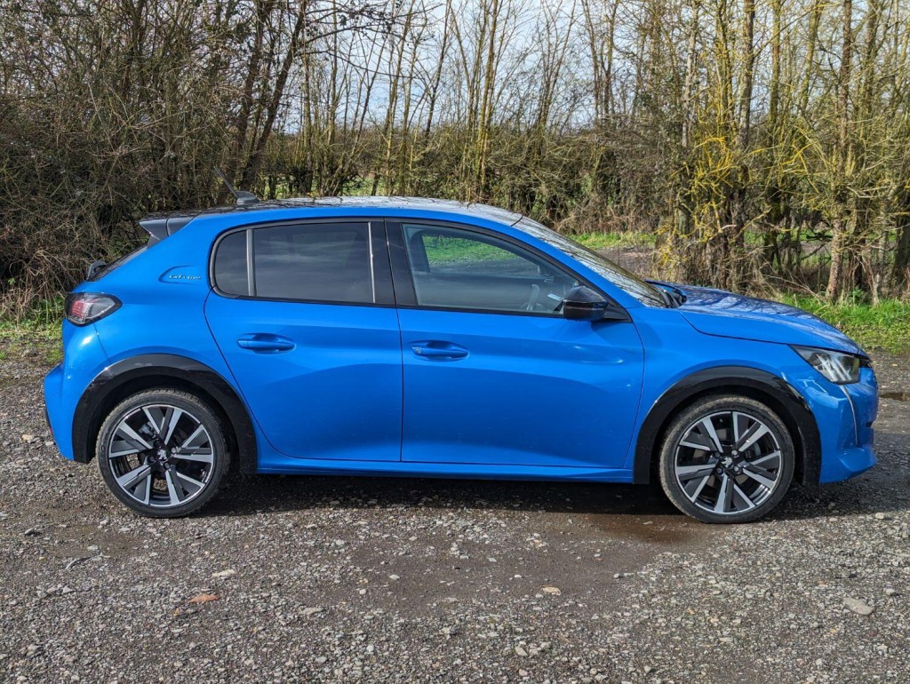 PEUGEOT 208 1.2 PureTech GT Line  2020