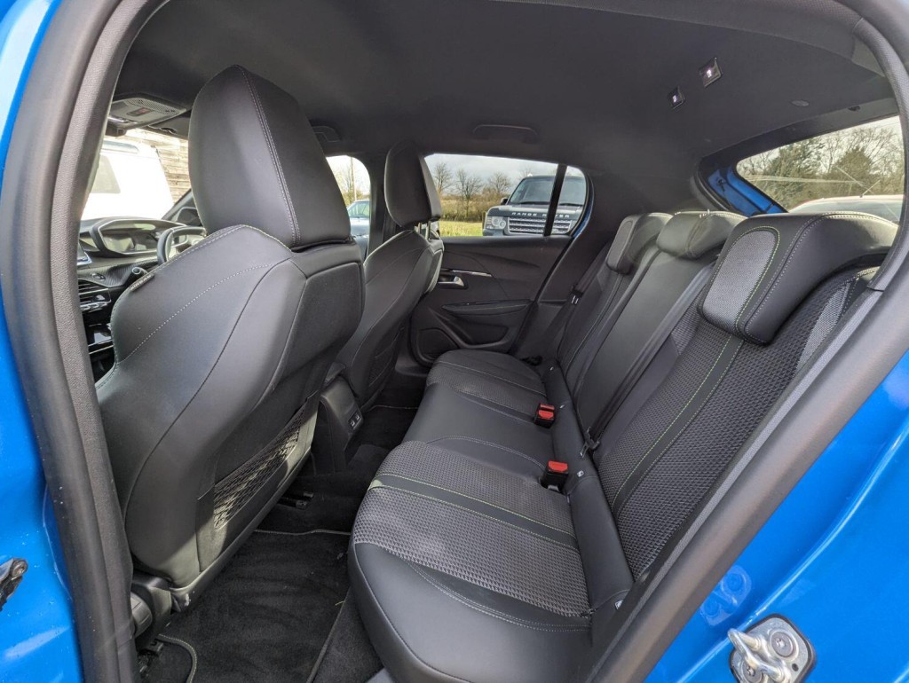 PEUGEOT 208 1.2 PureTech GT Line  2020