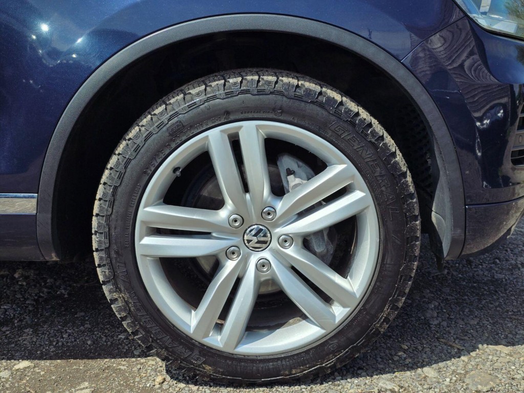 VOLKSWAGEN TOUAREG 3.0 TDI V6 BlueMotion Tech SE 2012