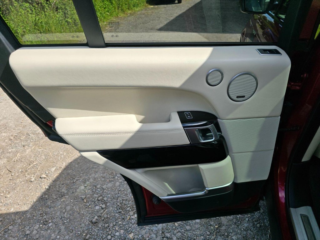 LAND ROVER RANGE ROVER 3.0 TD V6 Autobiography 2014