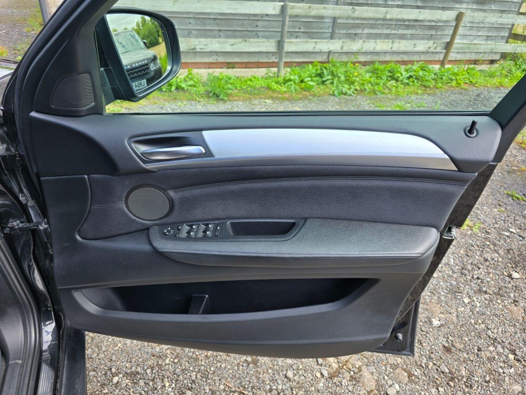 BMW X6 3.0 X6 M50d 2013