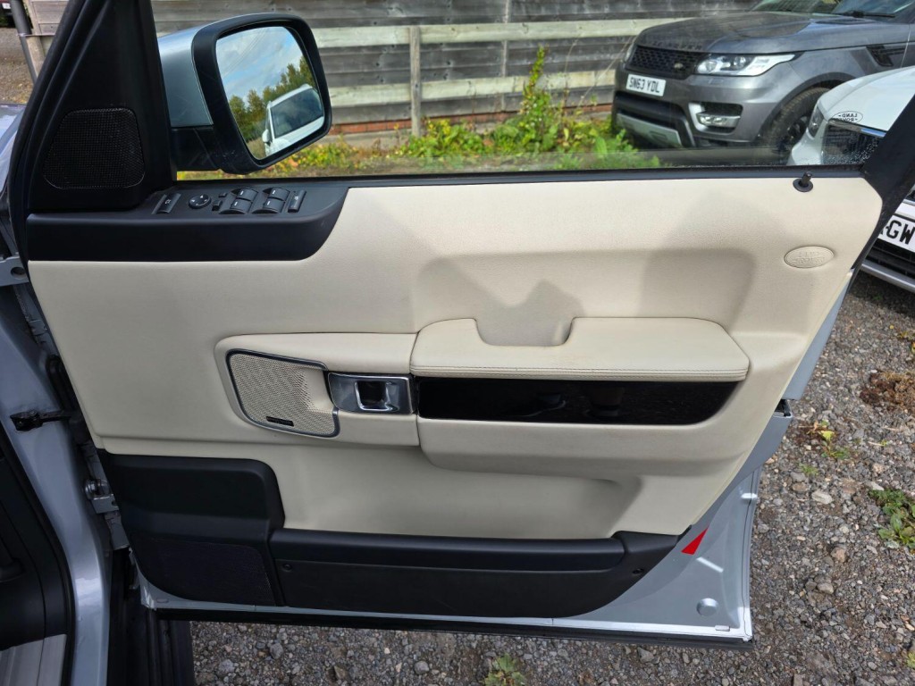 LAND ROVER RANGE ROVER 3.6 TD V8 Vogue SE 2010