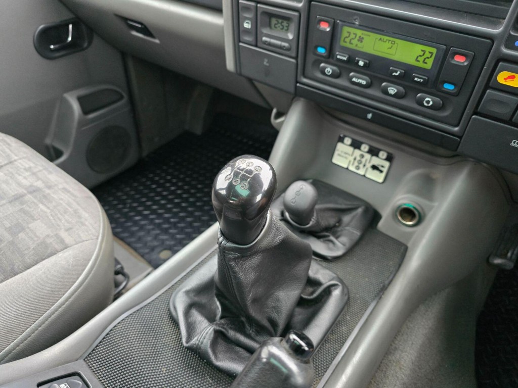 LAND ROVER DISCOVERY 2.5 TD5 GS 2001